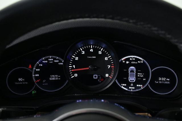 2023 Porsche Cayenne Platinum Edition - 22925199 - 14