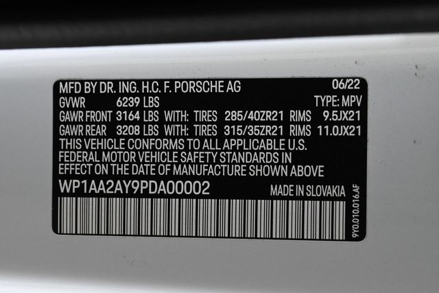 2023 Porsche Cayenne Platinum Edition - 22925199 - 30