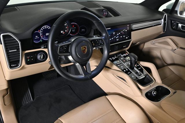 2023 Porsche Cayenne Platinum Edition - 22925199 - 3