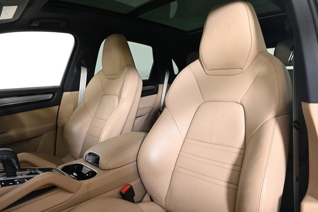 2023 Porsche Cayenne Platinum Edition - 22925199 - 4