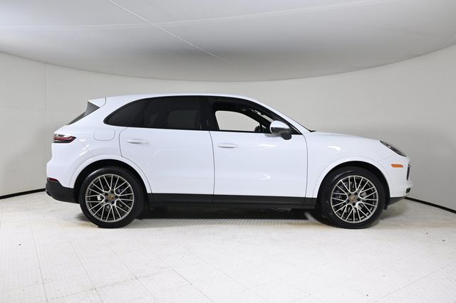 2023 Porsche Cayenne Platinum Edition - 22925199 - 7