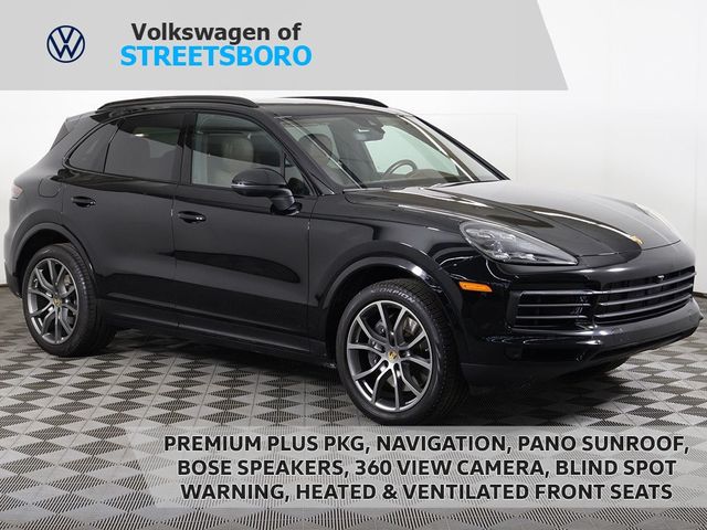 2023 Porsche Cayenne Platinum Edition - 22928362 - 0