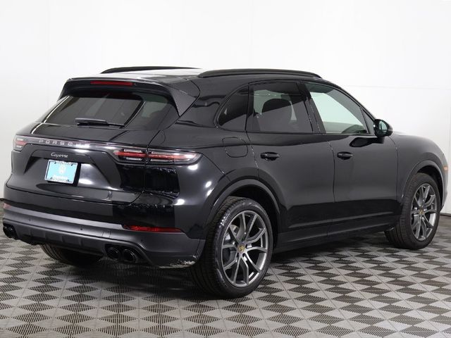 2023 Porsche Cayenne Platinum Edition - 22928362 - 12