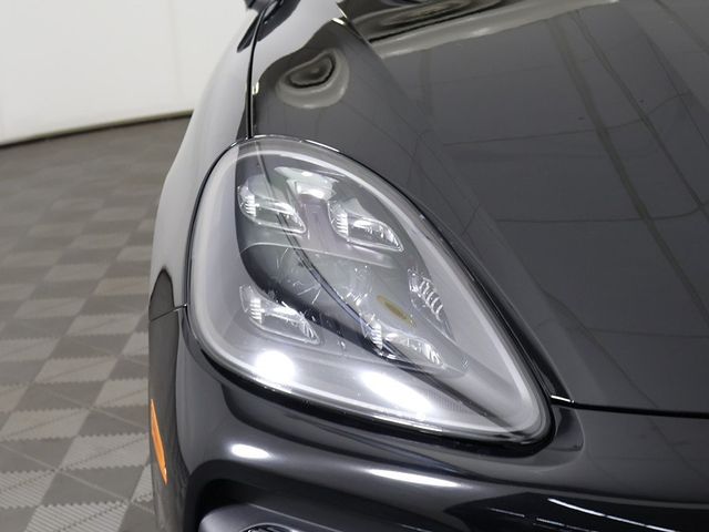 2023 Porsche Cayenne Platinum Edition - 22928362 - 15