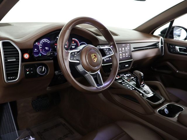 2023 Porsche Cayenne Platinum Edition - 22928362 - 30