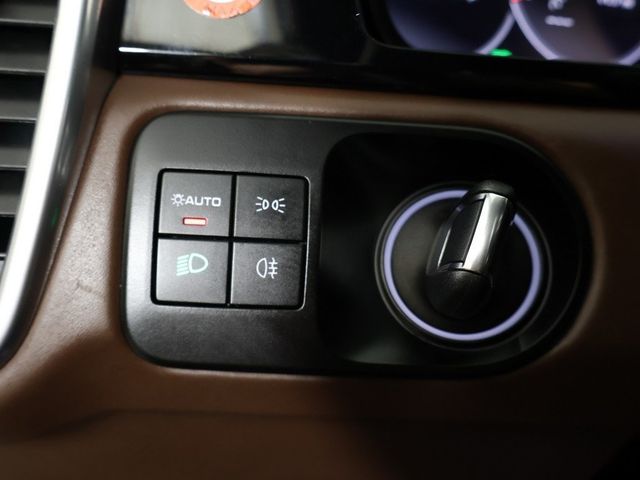 2023 Porsche Cayenne Platinum Edition - 22928362 - 42
