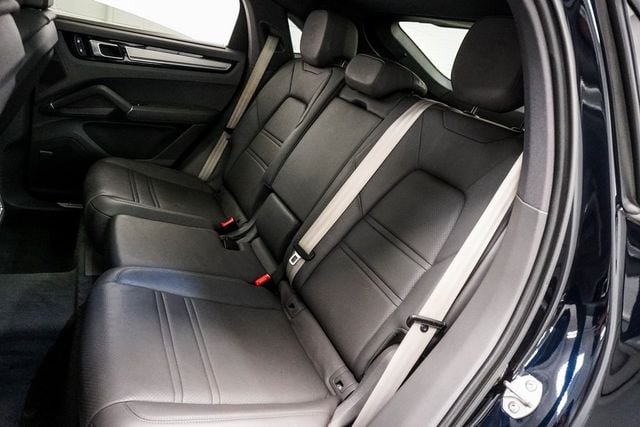 2023 Porsche Cayenne Platinum Edition Coupe - 22890406 - 20