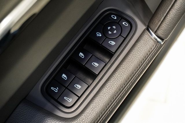 2023 Porsche Cayenne Platinum Edition Coupe - 22890406 - 38