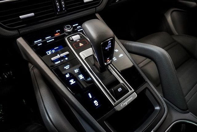 2023 Porsche Cayenne Platinum Edition Coupe - 22890406 - 42