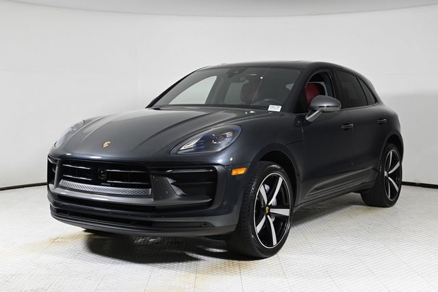 2023 Porsche Macan T - 22908170 - 0