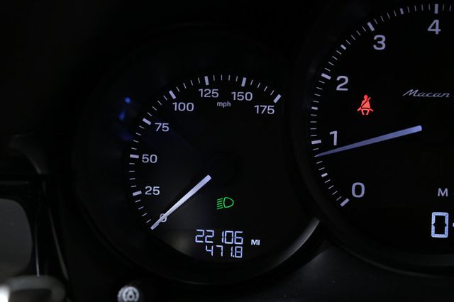 2023 Porsche Macan T - 22908170 - 12