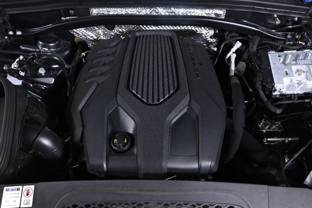 2023 Porsche Macan T - 22908170 - 28