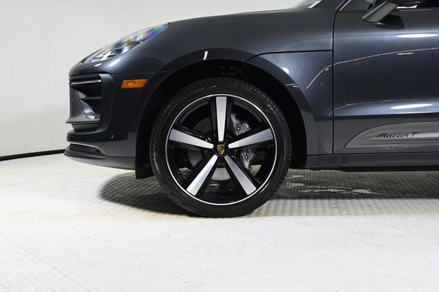 2023 Porsche Macan T - 22908170 - 29