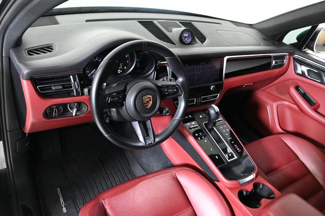 2023 Porsche Macan T - 22908170 - 3