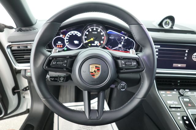 2023 Porsche Panamera 4 E-Hybrid Platinum Edition AWD w/ 21'' Wheels & Rear 2+1 Seats - 22906979 - 11