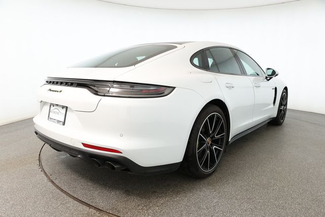2023 Porsche Panamera 4 E-Hybrid Platinum Edition AWD w/ 21'' Wheels & Rear 2+1 Seats - 22906979 - 3
