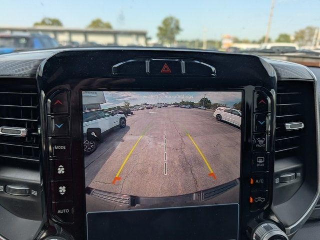 2023 Ram 1500 Laramie 4x4 Crew Cab 5'7" Box - 22930370 - 10