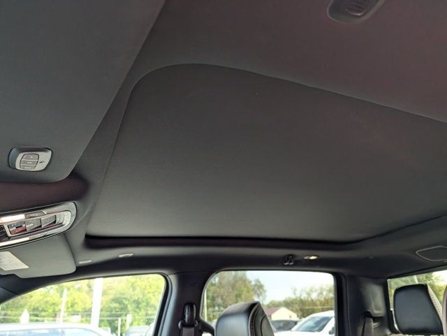 2023 Ram 1500 Laramie 4x4 Crew Cab 5'7" Box - 22930370 - 6