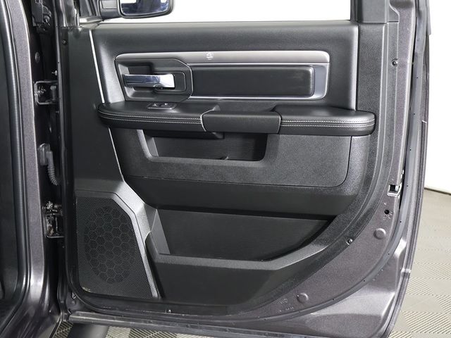 2023 Ram 1500 Classic Warlock 4x4 Crew Cab 5'7" Box - 22924838 - 21