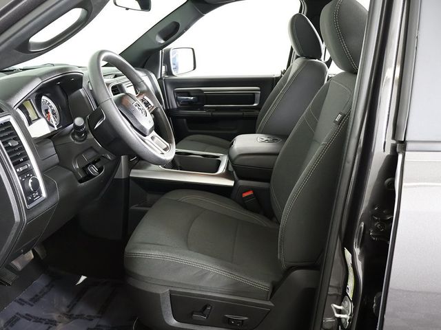2023 Ram 1500 Classic Warlock 4x4 Crew Cab 5'7" Box - 22924838 - 24