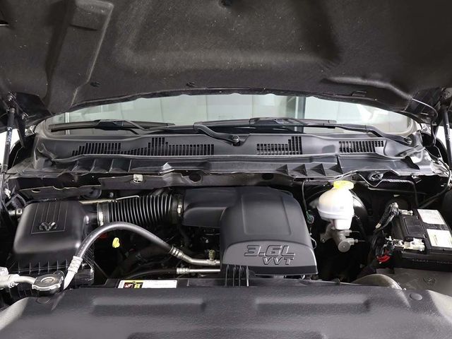 2023 Ram 1500 Classic Warlock 4x4 Crew Cab 5'7" Box - 22936061 - 16