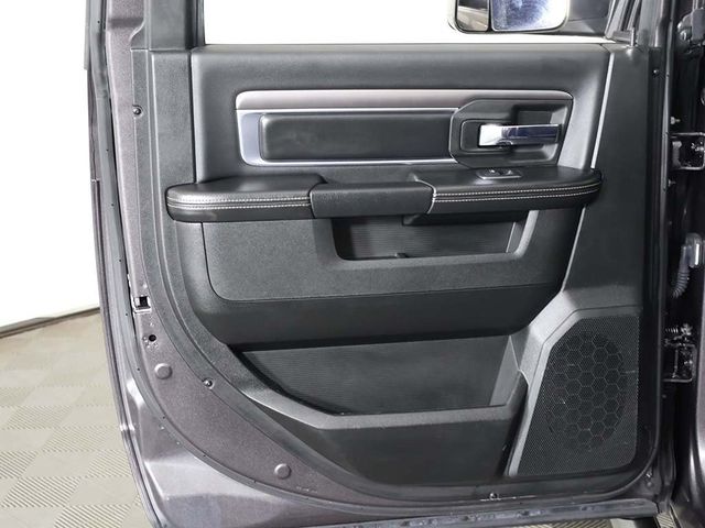 2023 Ram 1500 Classic Warlock 4x4 Crew Cab 5'7" Box - 22936061 - 20