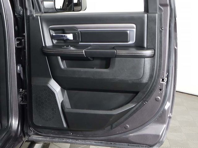 2023 Ram 1500 Classic Warlock 4x4 Crew Cab 5'7" Box - 22936061 - 21