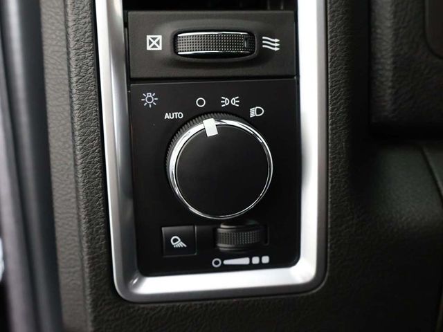 2023 Ram 1500 Classic Warlock 4x4 Crew Cab 5'7" Box - 22936061 - 33