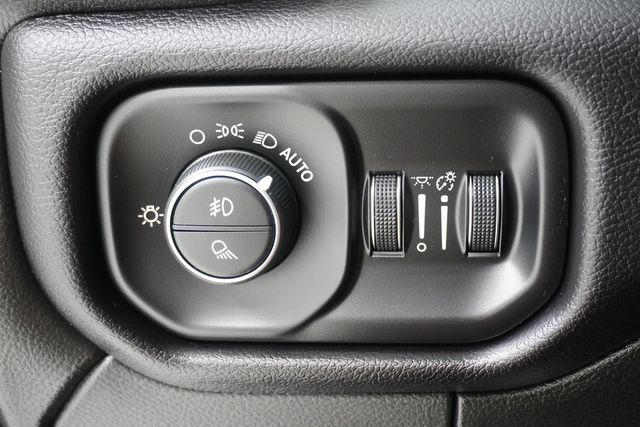 2023 Ram 2500 Laramie 4x4 Crew Cab 6'4" Box - 22913559 - 26