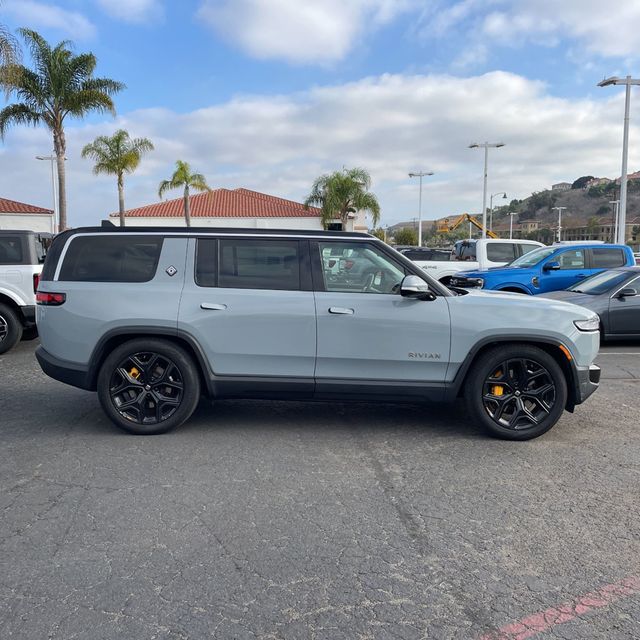 2023 Rivian R1S Adventure/OuadMotor/LargePack/AdaptiveCruiseControl/BlindSpot - 22937609 - 4