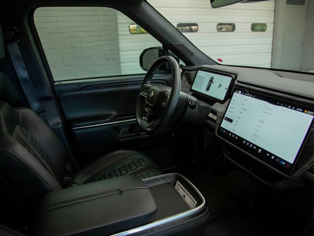 2023 Rivian R1S Adventure Quad-Motor Large Pack - 22871152 - 12