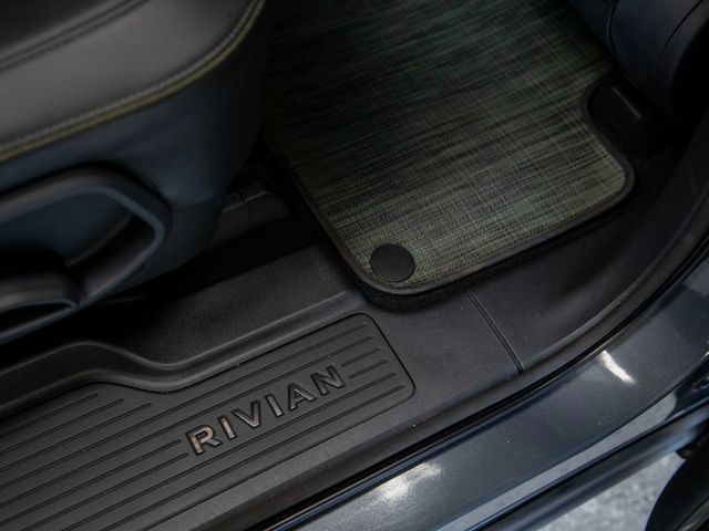 2023 Rivian R1S Adventure Quad-Motor Large Pack - 22871152 - 20