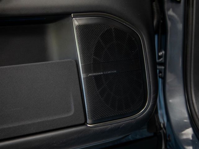 2023 Rivian R1S Adventure Quad-Motor Large Pack - 22871152 - 30