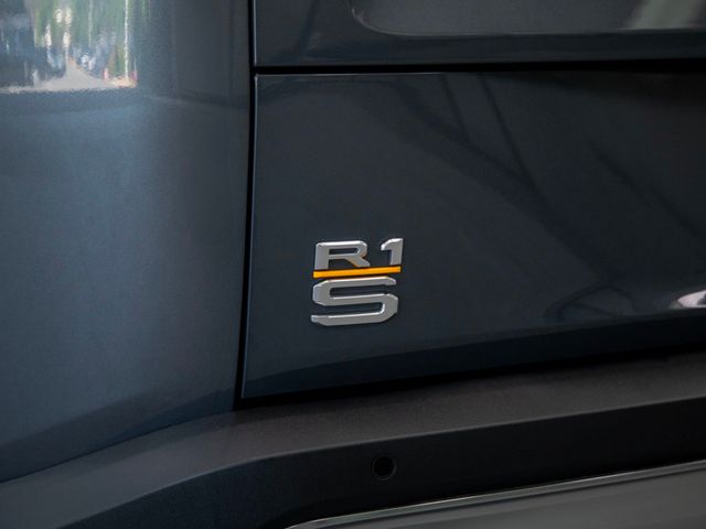 2023 Rivian R1S Adventure Quad-Motor Large Pack - 22871152 - 35