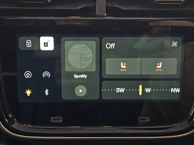 2023 Rivian R1S Adventure Quad-Motor Large Pack - 22938169 - 31