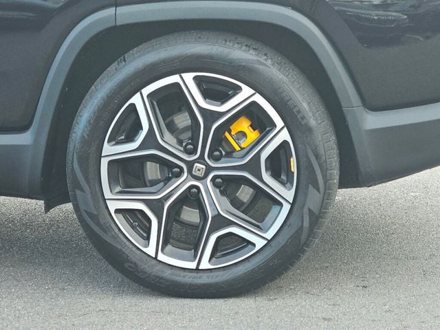 2023 Rivian R1S Adventure Quad-Motor Large Pack - 22938169 - 33