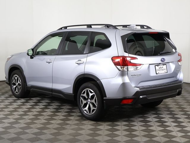 2023 Subaru Forester Premium CVT - 22897763 - 9