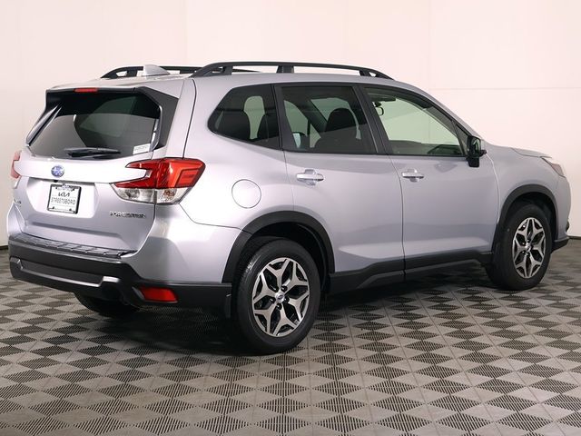 2023 Subaru Forester Premium CVT - 22897763 - 10