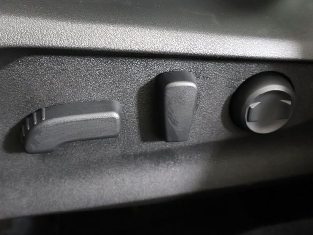 2023 Subaru Forester Premium CVT - 22933704 - 34