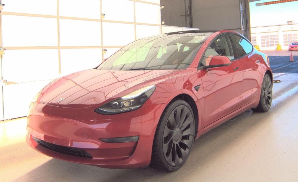 2023 Tesla Model 3 Performance AWD - 22936940 | Video 1