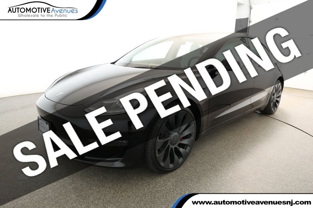 2023 Tesla Model 3 Performance AWD with White & Black Premium Interior - 22928277 | Video 1