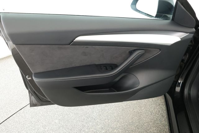 2023 Tesla Model 3 Performance AWD with White & Black Premium Interior - 22928277 - 8
