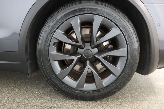 2023 Tesla Model X AWD with Yoke Steering Wheel - 22924064 - 6