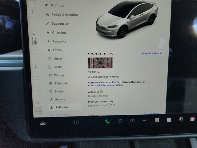 2023 Tesla Model X Plaid AWD with Yoke Steering Wheel - 22935443 - 17