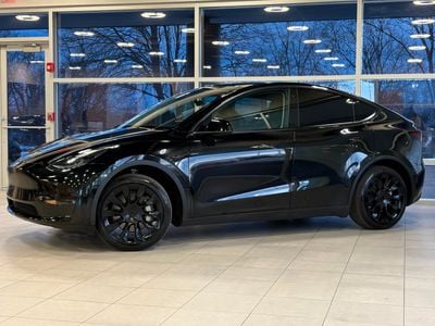 2023 Tesla Model Y Long Range's photo