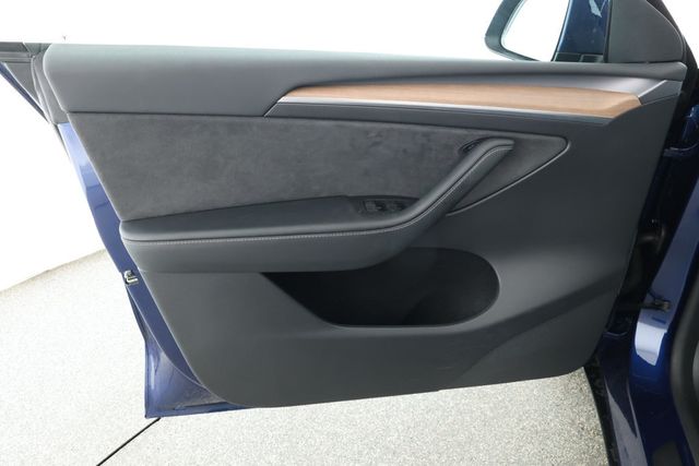 2023 Tesla Model Y Long Range AWD with Acceleration Boost - 22932084 - 8