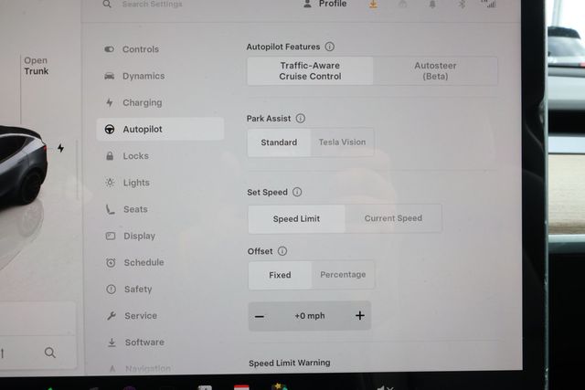 2023 Tesla Model Y Performance AWD - 22939934 - 18
