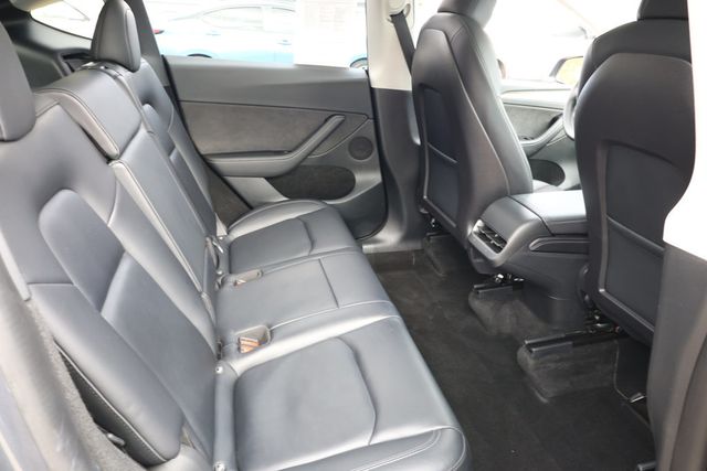 2023 Tesla Model Y Performance AWD - 22939934 - 26