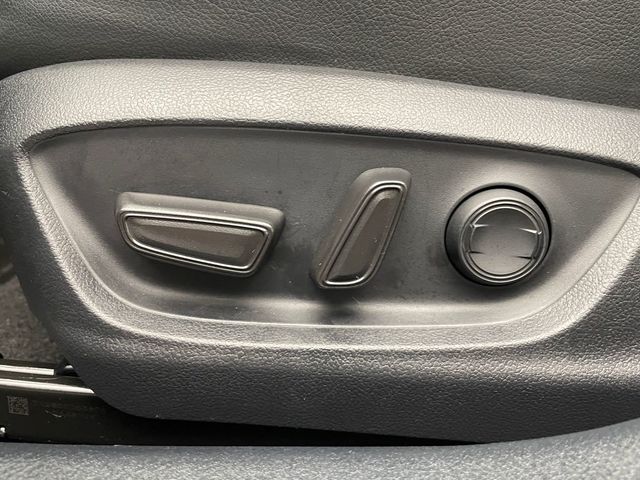 2023 Toyota Camry Hybrid SE CVT - 22922827 - 13