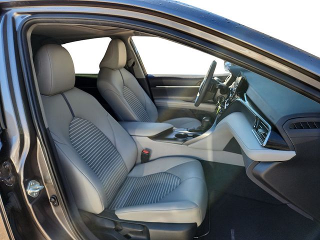 2023 Toyota Camry SE Automatic with Power Moonroof and Blind Spot Monitor - 22935174 - 11
